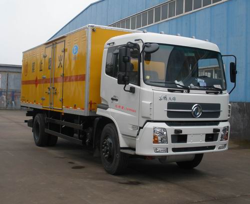 山東正泰 希爾 180馬力 4×2 爆破器材運(yùn)輸車(ZZT5161XQY)