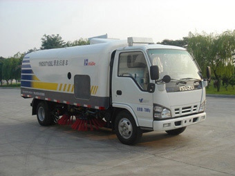 煙臺海德 121馬力 4×2 掃路車(CHD5071GSL)