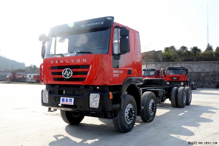 紅巖 杰獅重卡 390馬力 8×4 自卸車(CQ3315HTG466)