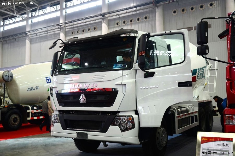 中國重汽 HOWO-T7H 360馬力 6×4 混凝土攪拌車(ZZ5257GJBN404HD1)
