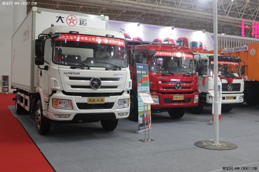 湖北大運(yùn) 運(yùn)馳中卡 140馬力 4×2 自卸車(CGC3042PV34E3)