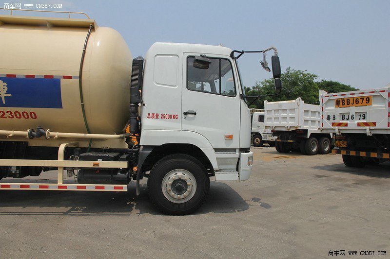 華菱之星 270馬力 6×4 粉粒物料車(AH5251GFL0L4)