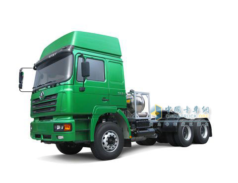 陜汽 德龍 液化天然氣牽引車(LNG)375馬力 6×4 牽引車