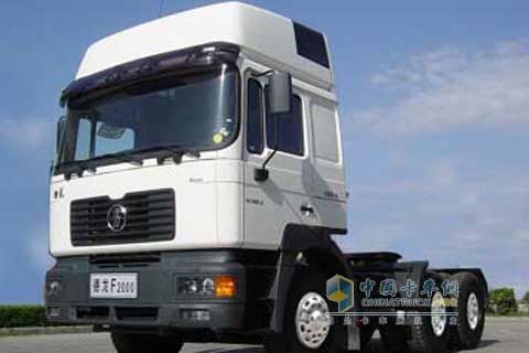 陜汽 德龍F2000 加強版 375馬力 6X4 牽引車