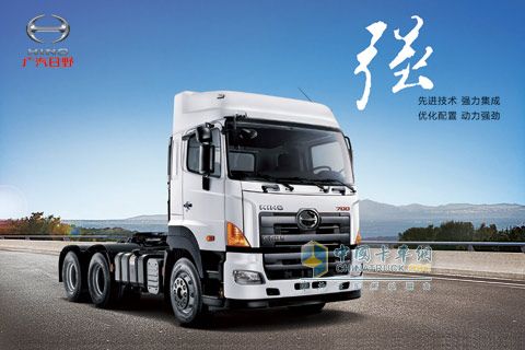 廣汽日野 700系列 350馬力 6×4 牽引車(chē) YC4250SS2PK