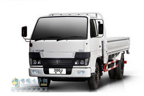 廣汽日野 300J系列輕卡 125馬力 4×2 倉(cāng)柵載貨車 YC5040CCQC3H