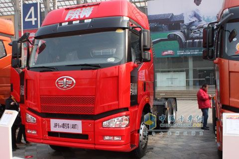 一汽解放 J6P重卡 350馬力 6×4 牽引車 CA4250P66K2T1A1HE