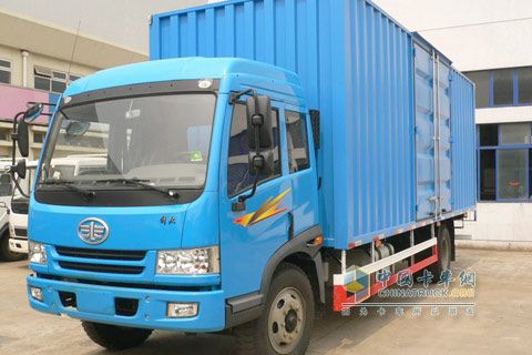 一汽解放 駿威J5K中卡 185馬力 4×2載貨車 CA5120XXYPK2L5EA80-3