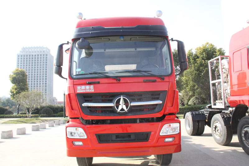 北奔重汽 V3M340馬力 6x4牽引車