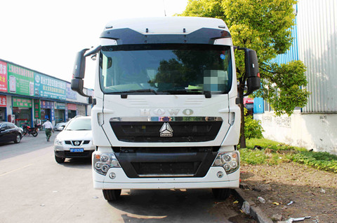 中國(guó)重汽 HOWO-T5G重卡 6*2載貨車(chē)