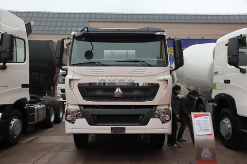 中國重汽 HOWO-T7H重卡 6X4攪拌車