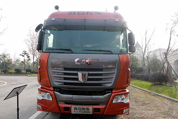 聯(lián)合卡車 玉柴340馬力 國四 4x2 牽引車