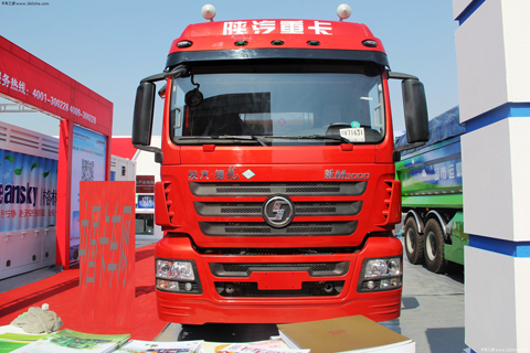 陜汽 德龍新M3000 336馬力 6×2 國五 牽引車(輕量化版)