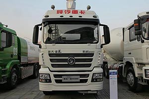 陜汽 德龍新M3000 290馬力 8X4 國四 運(yùn)油車