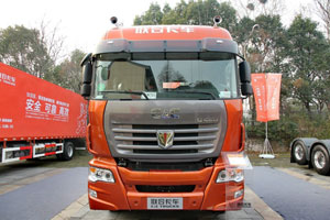 聯(lián)合卡車(chē) 玉柴480馬力 6X4K12旗艦版牽引車(chē)