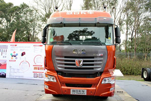 聯(lián)合卡車(chē) 玉柴 480馬力 6X2 RK12牽引車(chē)