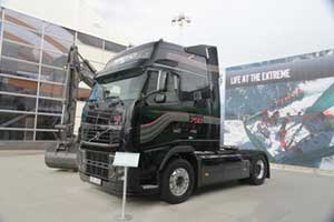 沃爾沃 FH16重卡 660馬力 6X4 牽引車(沃爾沃帆船賽紀(jì)念版)