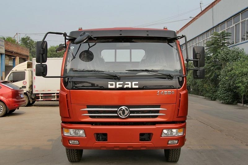 東風(fēng) 多利卡D8中卡 150馬力 4X2 6.15米單排欄板載貨車(DFA1090S13D5)