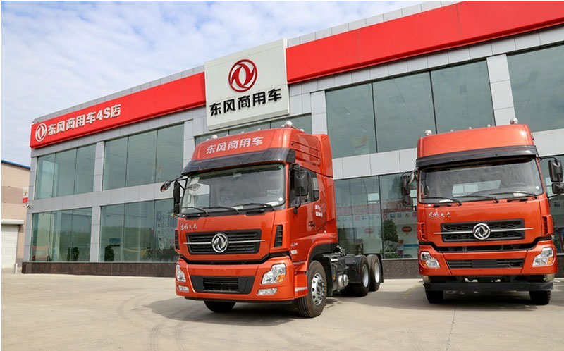 東風(fēng)商用車(chē) 新天龍重卡 420馬力 6X4牽引車(chē)(DFL4251AX16)