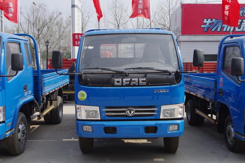 東風多利卡D5 68馬力 3.5米單排欄板輕卡(大底盤)(DFA1040S31D4)