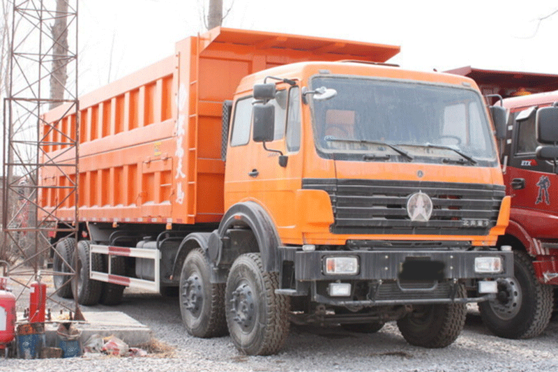 北奔 NG80B系列重卡 330馬力 8X4天然氣自卸車(ND33103D46J)