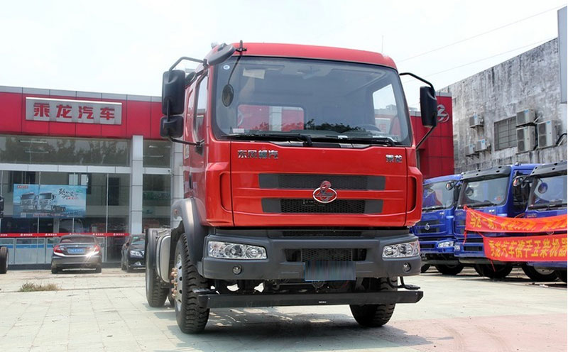 東風(fēng)柳汽 乘龍重卡 220馬力 4X2 牽引車(LZ4150M3AA)