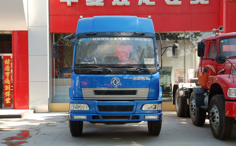 東風(fēng)柳汽 乘龍中卡 220馬力 4X2 牽引車(LZ4150LAD)