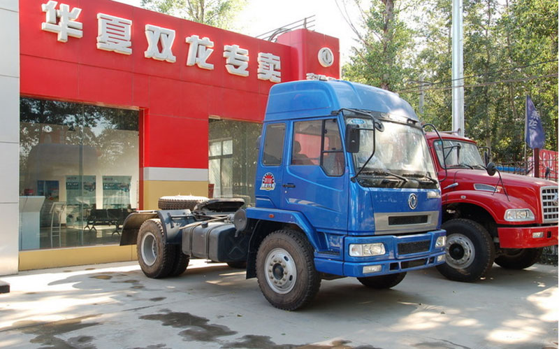 東風(fēng)柳汽 乘龍中卡 290馬力 4X2 牽引車(LZ4182QAF)