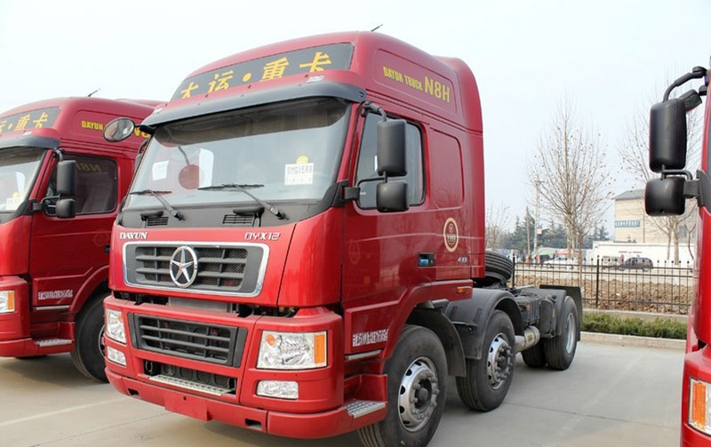 大運(yùn) N8H重卡 430馬力 6X4牽引車(CGC4250WD44)