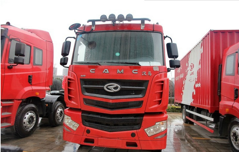 華菱 漢馬重卡 260馬力 4X2 港口牽引車(chē)(HN4180H27C4M4)