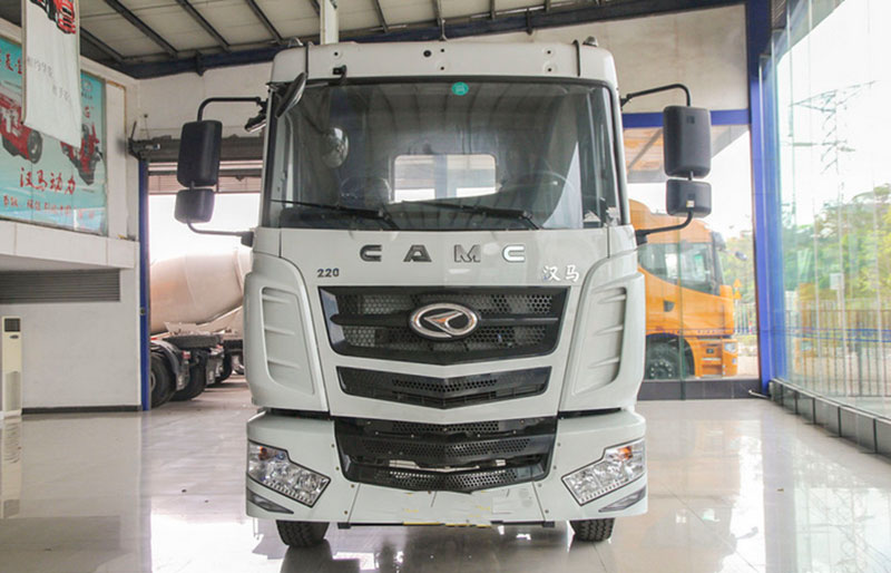 華菱 漢馬中卡 160馬力 4X2 廂式載貨車(chē)底盤(pán)(HN5160XXYC16C8M4)