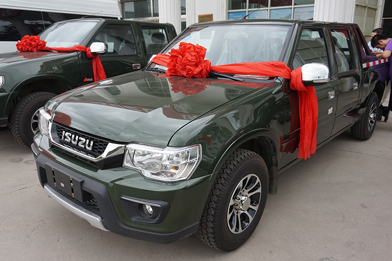 慶鈴五十鈴汽車 TF185 新款皮卡兩驅(qū)（4ZE4-MPI發(fā)動機） 98馬力