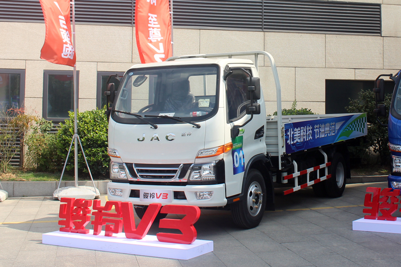 江淮 駿鈴V3 120馬力 4X2單排欄板輕卡（江淮2.8L動力）