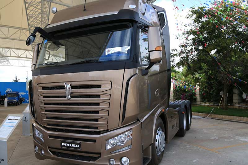 鉑駿汽車天際系列牽引車 LFJ4251PCG1車型