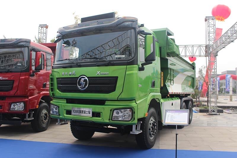陜汽德龍X3000 336馬力 6×4城建渣土車