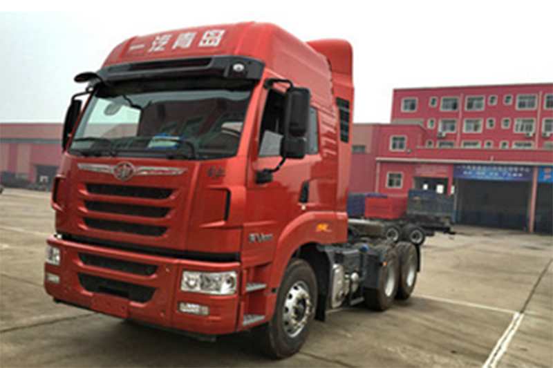 青島解放 天V重卡 430馬力 6X4牽引車(CA4259P2K15T1E4A80)