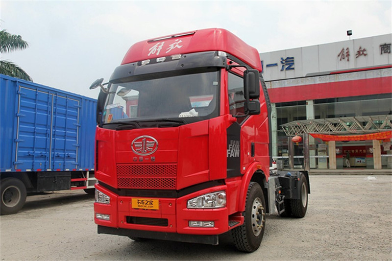 一汽解放 J6M準(zhǔn)重卡 320馬力 4X2 國(guó)四牽引車(CA4180P63K2E4)