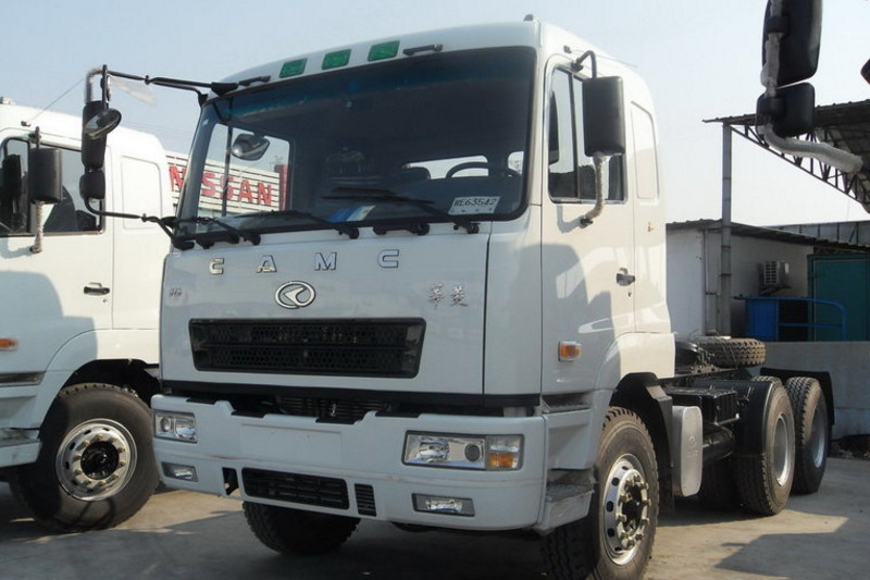 華菱 重卡 重載型 375馬力 6X4 國五牽引車(HN4250B43C4M5)