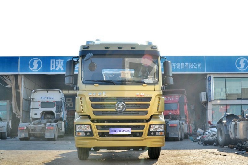陜汽重卡 德龍新M3000 加強(qiáng)版 336馬力 4X2 國(guó)四牽引車(chē)(SX4186GN361)