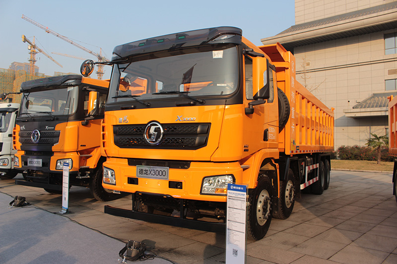 陜汽重卡 德龍X3000 460馬力 8X4 國(guó)六 自卸車
