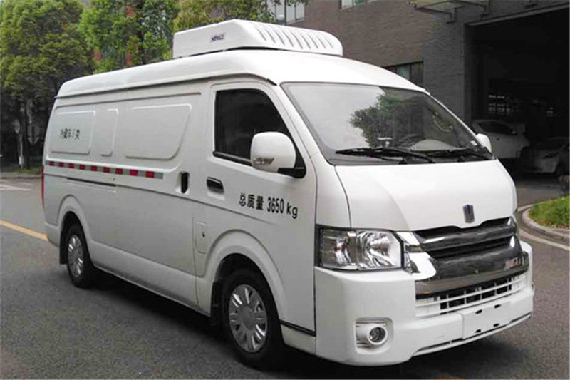 吉利遠程 E6 3.65T 5.45米純電動封閉冷藏貨車(續(xù)航260km)50.37kWh