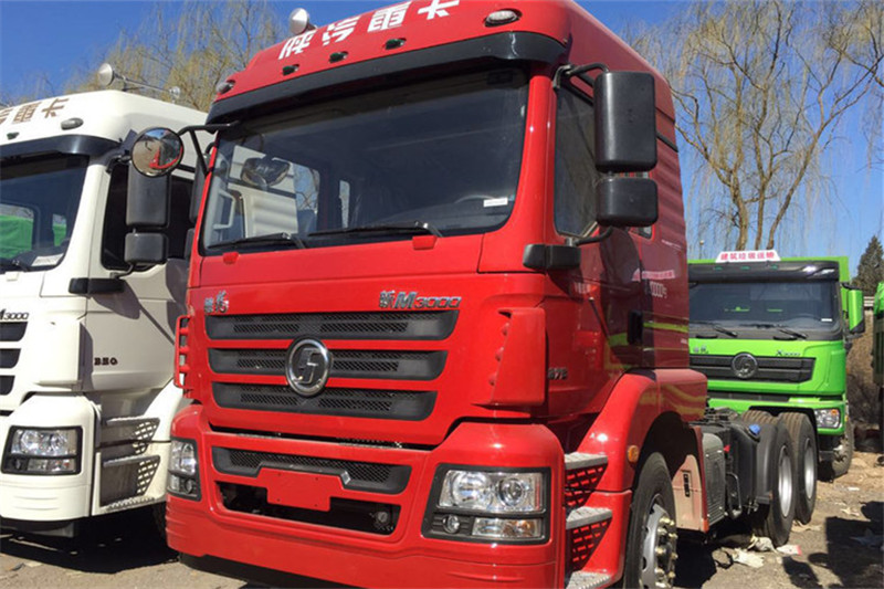 陜汽重卡 德龍新M3000 標(biāo)柜版 375馬力 6X4 國(guó)五牽引車(chē)(SX4250MB4)