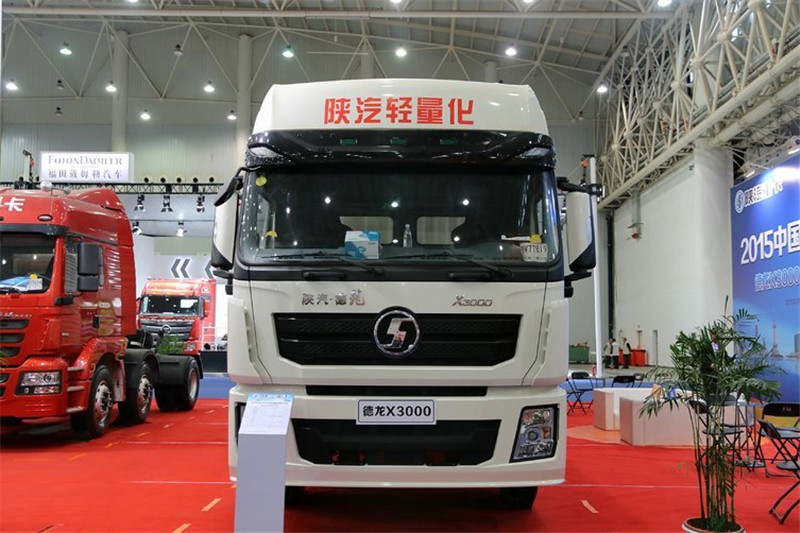 陜汽重卡 德龍X3000 300馬力 6X2 國五9.55米廂式載貨車(11.5T后橋)(SX5250XXYXA9)