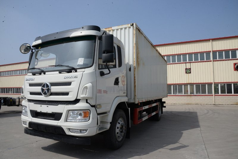 大運(yùn) N6中卡 245馬力 4X2 9.7米 國(guó)五廂式載貨車(CGC5180XXYD5CAMA)