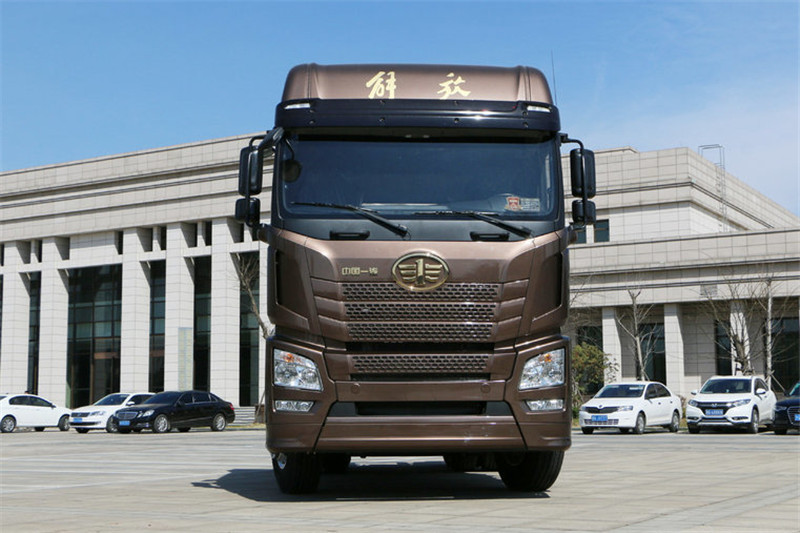 青島解放 JH6重卡 500馬力 4X2 國(guó)五牽引車(速比3.231)(CA4180P25K2E5A80)