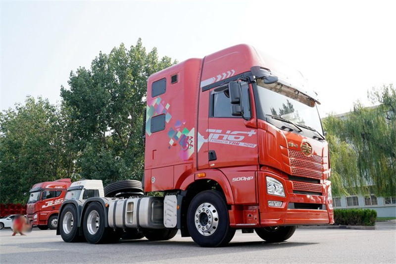 青島解放 JH6+重卡 生活艙版 500馬力 6X4 國(guó)五AMT牽引車(CA4250P33K25T1E5A80)