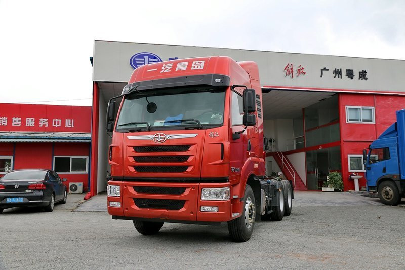 青島解放 天V重卡 375馬力 6X4 國五危險品牽引車(CA4255P2K2T1E5A80)