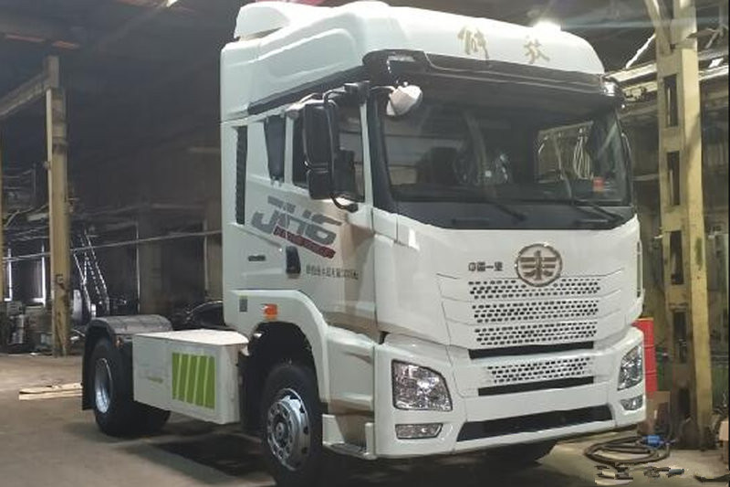 青島解放 JH6重卡 33.3T 4X2純電動(dòng)牽引車(CA4180P26BEVA80)