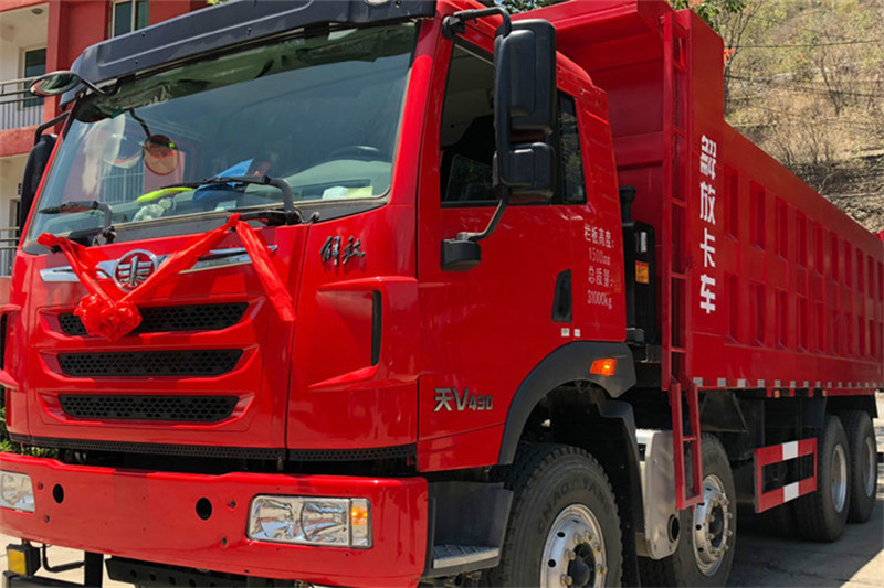 青島解放 天V重卡 430馬力 8X4 7米 國(guó)五自卸車(CA3312P2K2L3T4E5A80)