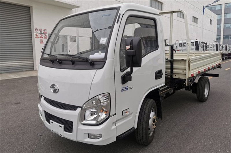 上汽躍進(jìn) ES70-28 4.5T級單排 66.84kWh 純電動專用底盤載貨車(SH1047PCEVNZ)